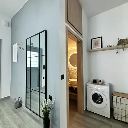 Bamboo House Syros 2